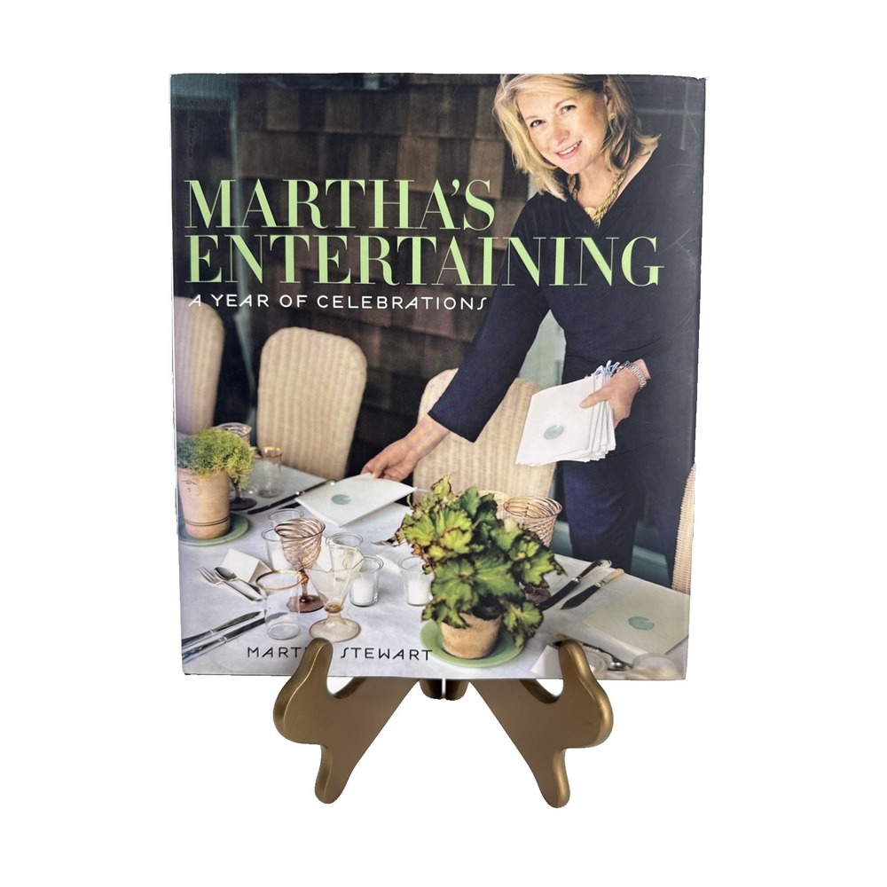Martha's Entertaining A Year of Celebrations Stewart HC/DJ First Edition 2011